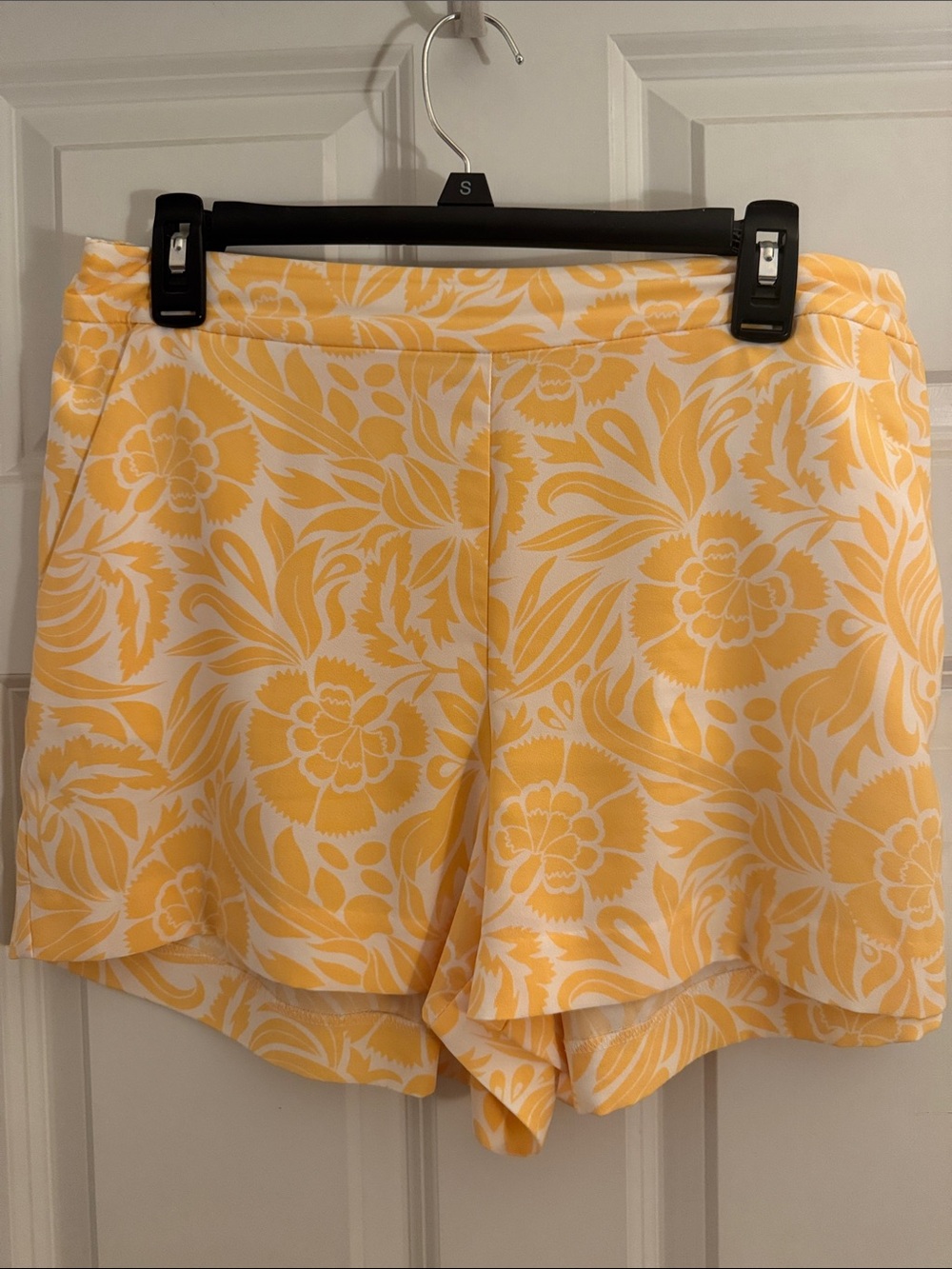 LOFT Yellow and White Floral Skort Shorts